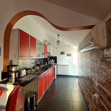 Apartamento Casa Aryan Sînpetru Exterior foto
